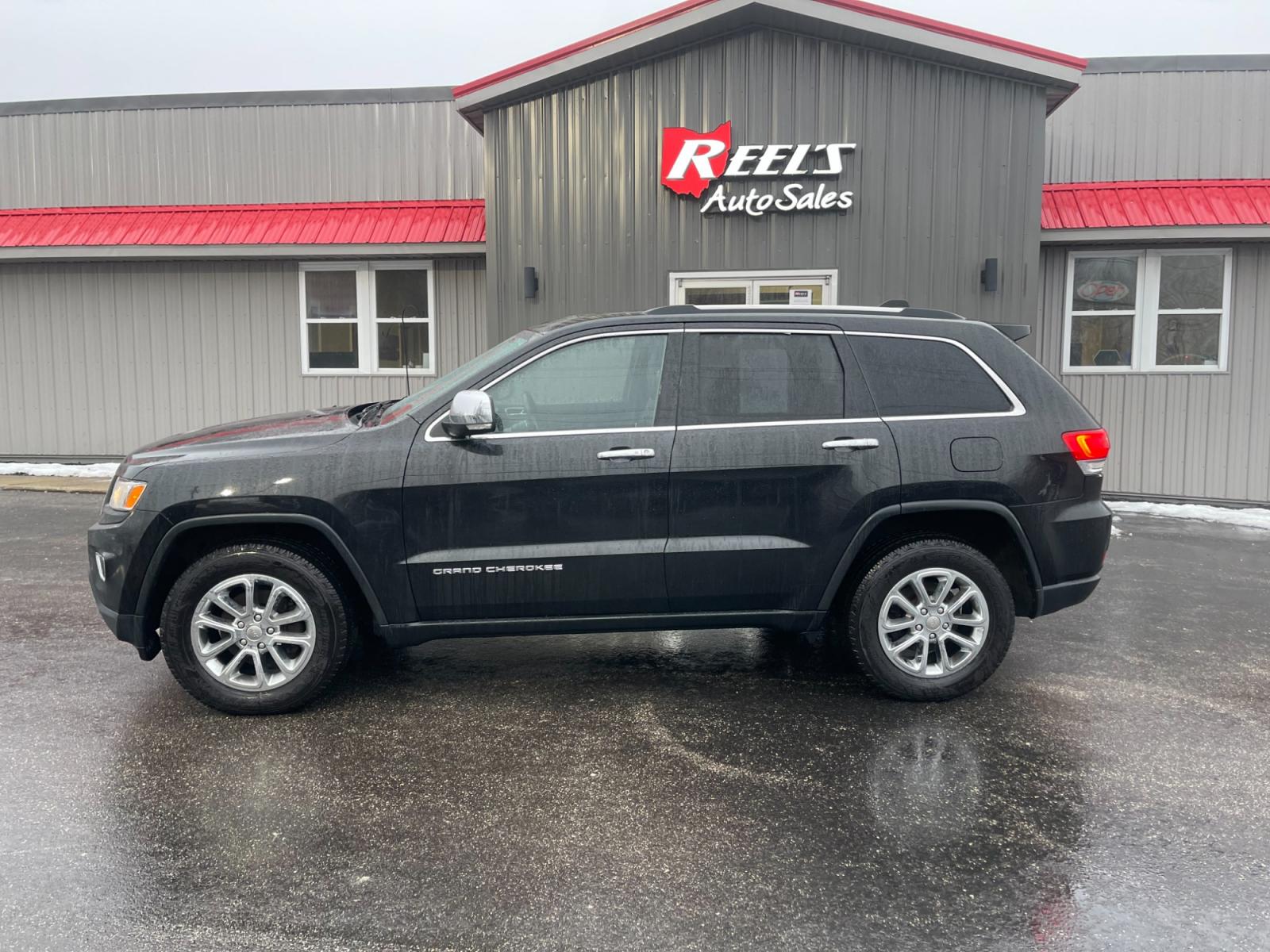 2015 Black /Black Jeep Grand Cherokee Limited 4WD (1C4RJFBG2FC) with an 3.6L V6 DOHC 24V FFV engine, 8-Speed Automatic transmission, located at 11115 Chardon Rd. , Chardon, OH, 44024, (440) 214-9705, 41.580246, -81.241943 - Photo #14